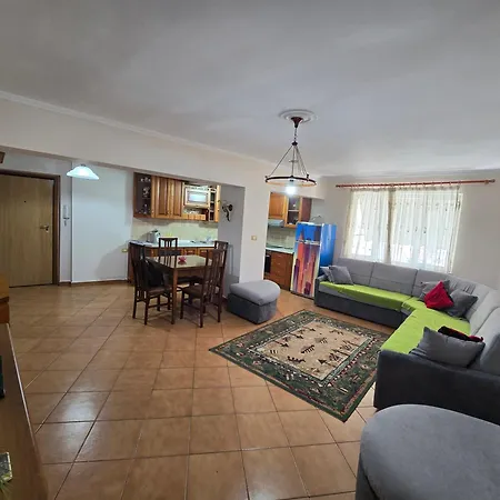 Tona 01 Apartmán Tirana