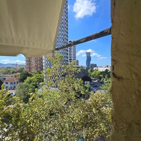 アパート Tona 01 *