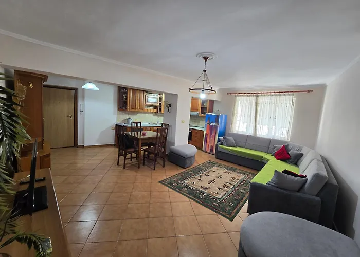 Tona 01 Apartmán Tirana