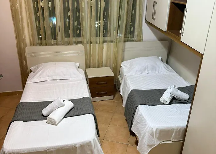 Tona 01 Apartmán Tirana