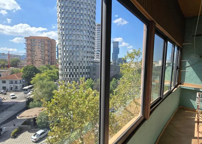 Tona 01 * تيرانا